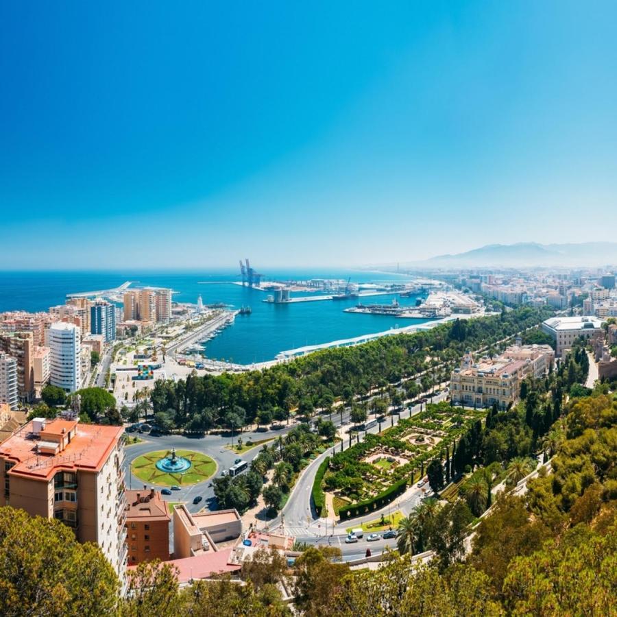 Malaga Velarde Center 3 Apartment Екстериор снимка