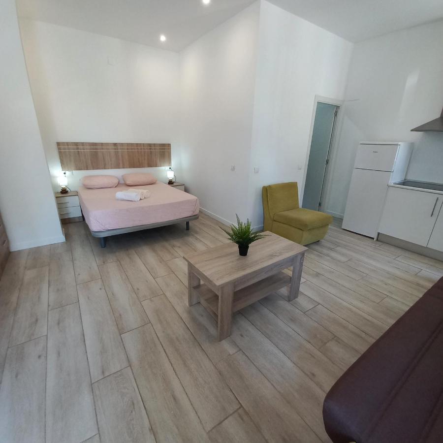 Malaga Velarde Center 3 Apartment Екстериор снимка