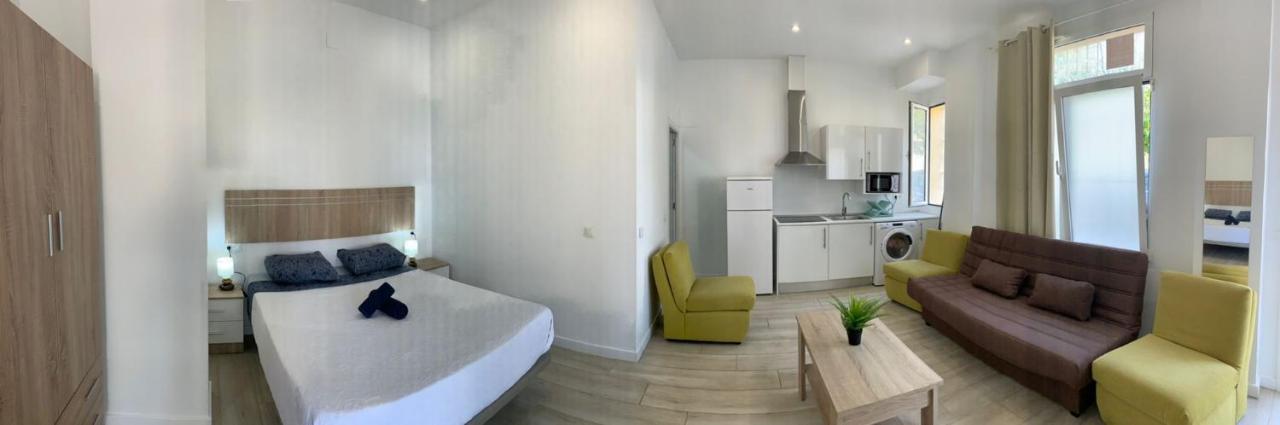 Malaga Velarde Center 3 Apartment Екстериор снимка