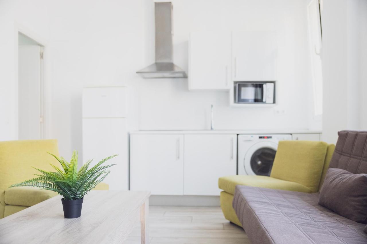 Malaga Velarde Center 3 Apartment Екстериор снимка