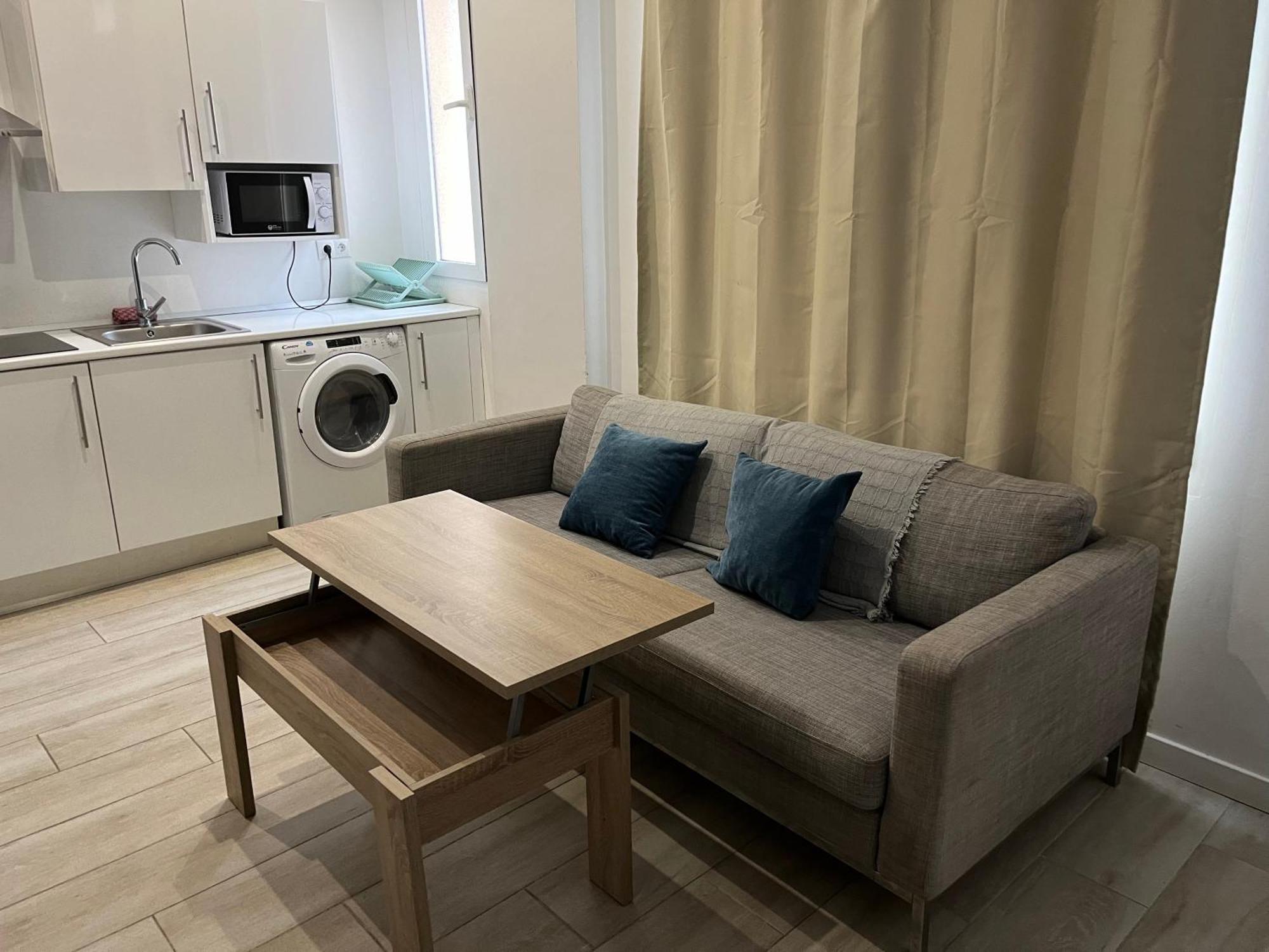 Malaga Velarde Center 3 Apartment Екстериор снимка